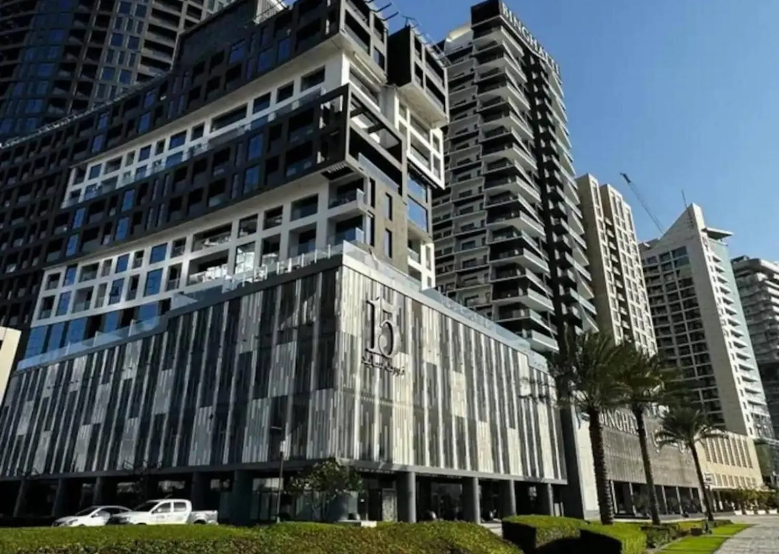 Апартаменты Spacious 1Bedroom, Burj Views, Infinity Pool Jacuzzi Дубай