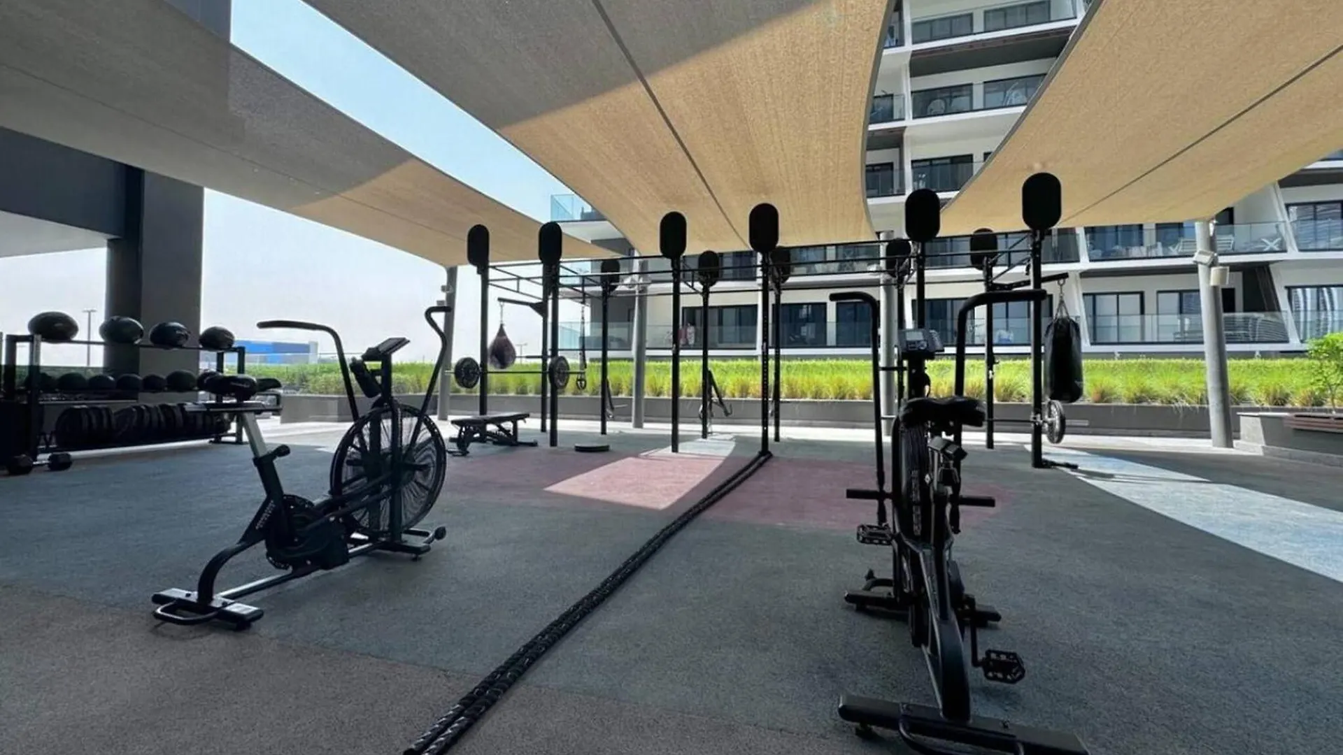Spacious 1Bedroom, Burj Views, Infinity Pool Jacuzzi Dubai 0*,  United Arab Emirates